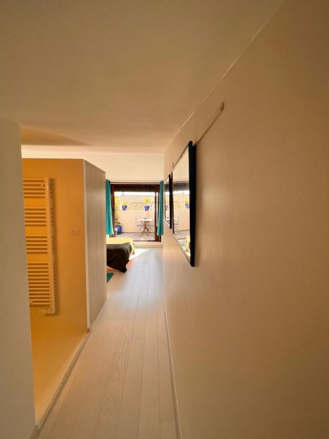 Belle Chambre Spacieuse, Tropezienne, Vue Remparts, Clim, Parking 艾格-莫尔特 外观 照片